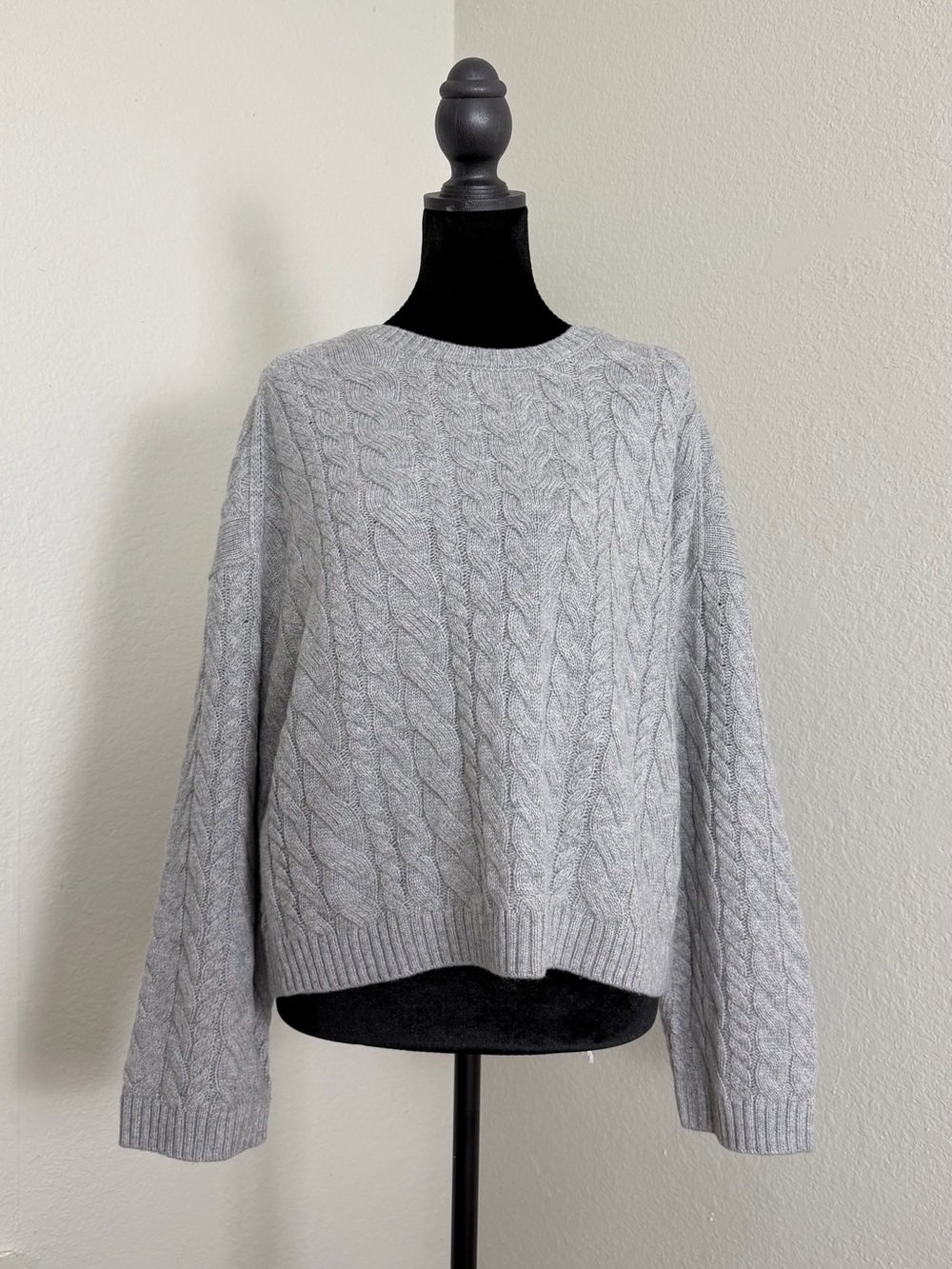 NWT J.Crew Lambswool Cable Knit Tie-Back Bow Sweater Gray M BV361 - Picture 3 of 12